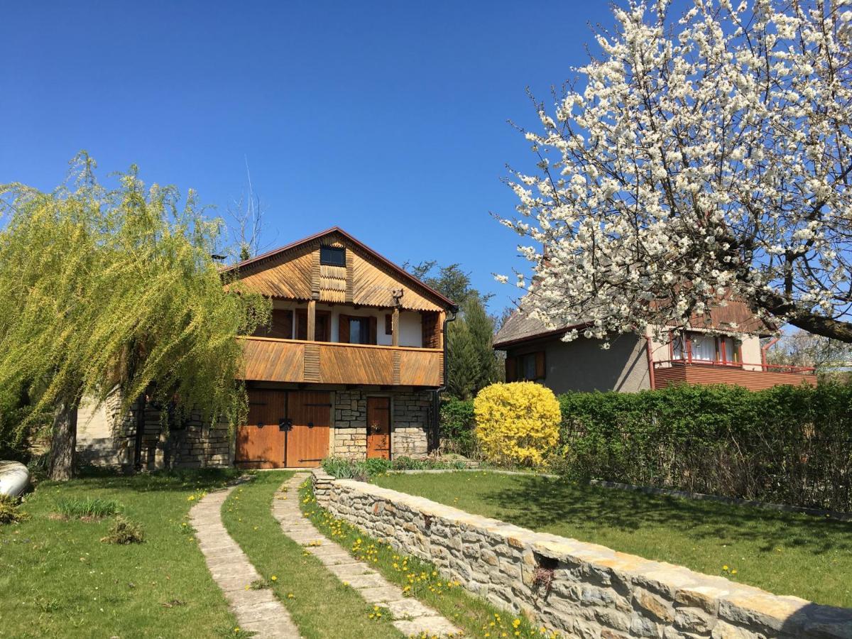 chata u rybníka Broumar Opočno Exterior foto
